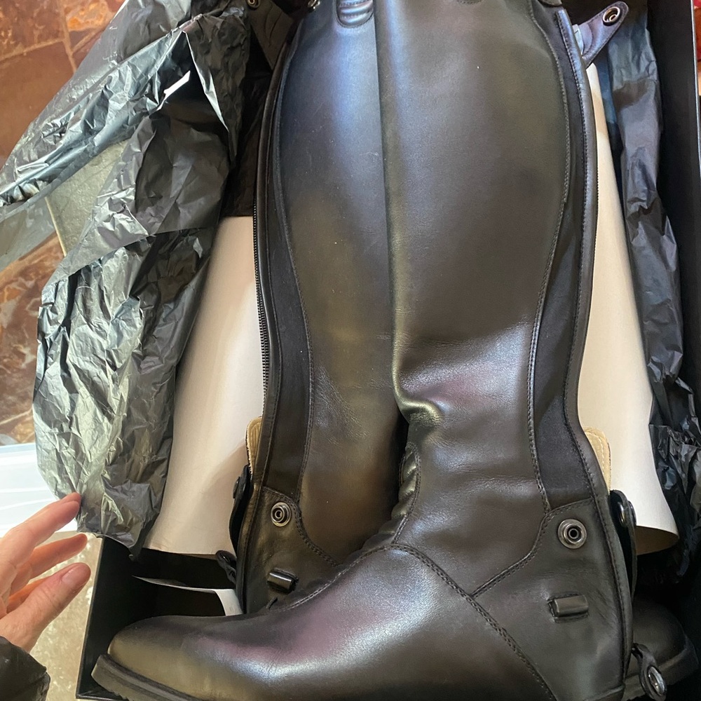 Tucci boots Harley new! size 38e